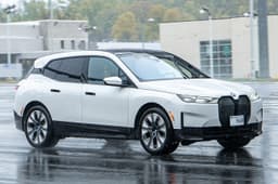 BMW iX xDrive45 (рестайлинг 2025/2026) в Казахстане 1
