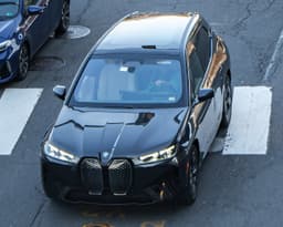 BMW iX xDrive45 (рестайлинг 2025/2026) в Казахстане 2