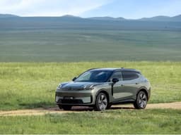 Lynk & Co 08 EM-P Pro в Казахстане 2
